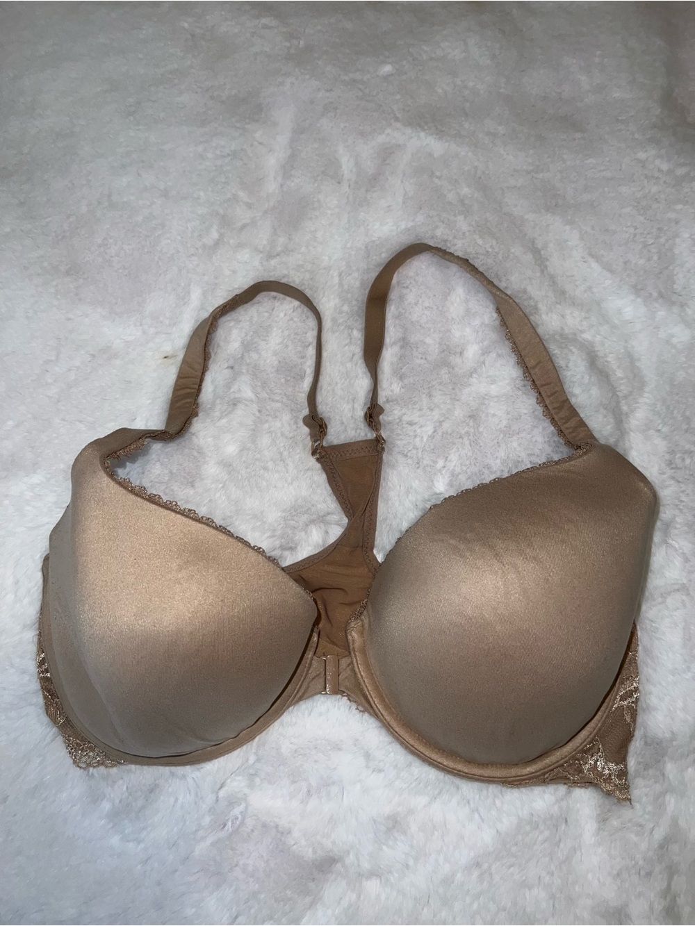 Victoria's Secret Nude/Tan T-Shirt Bra with Lace Trim